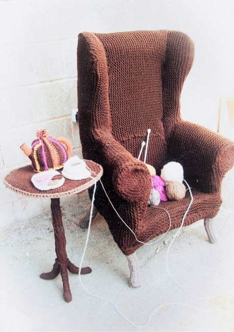 Yarn Chair and Yarn Tea Kettle by Lauren Porter | Yarn Art UK