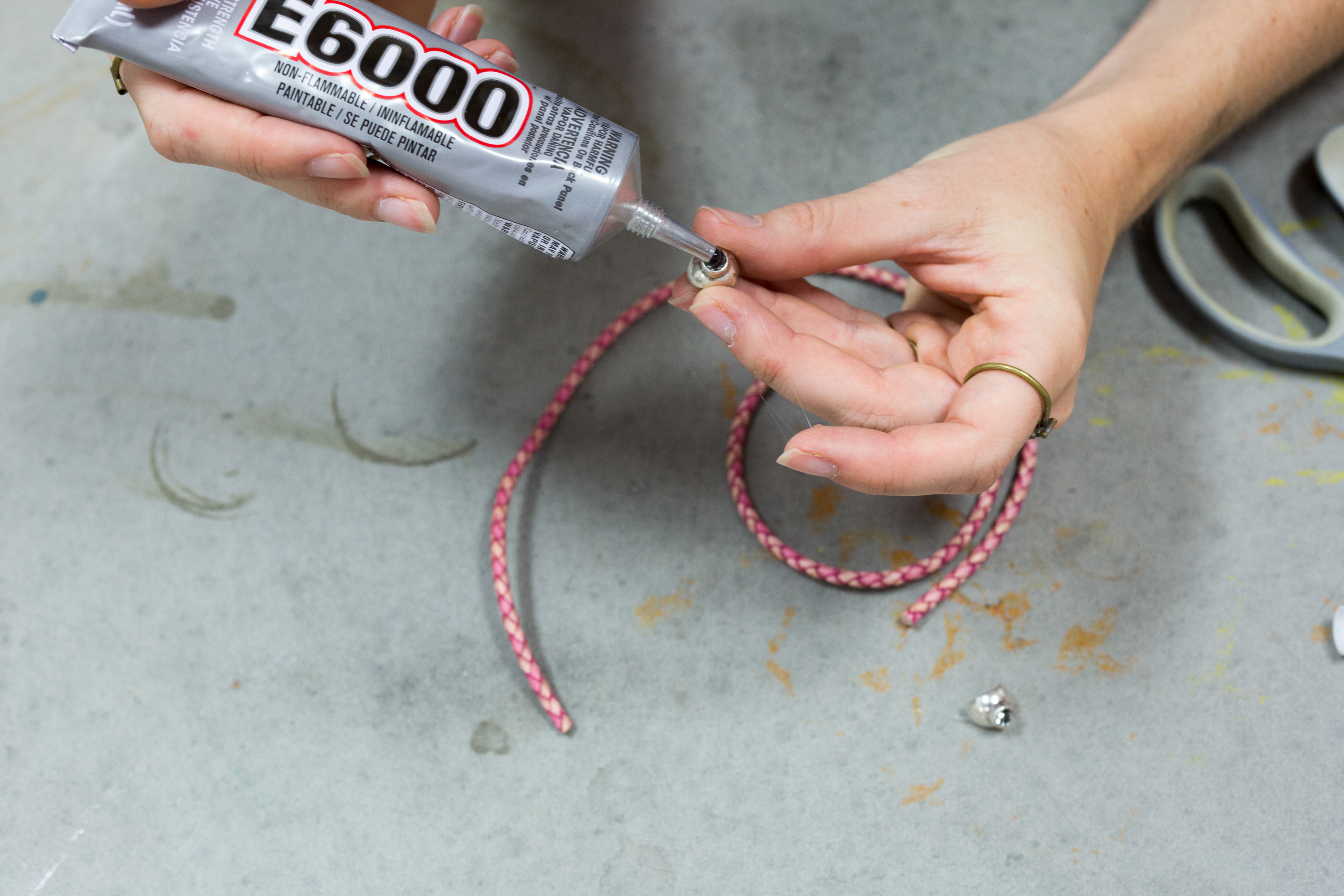 use e6000 on the magnetic clasp boho bracelet leather diy
