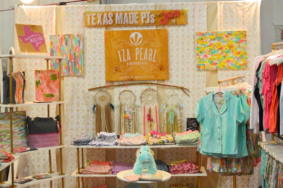 iza pearl cute booth display pop shop america_touched up