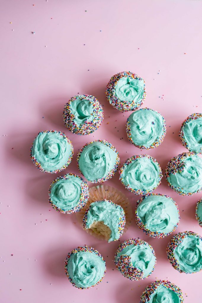 sea punk cupcakes diy turquoise cupcakes pop shop america