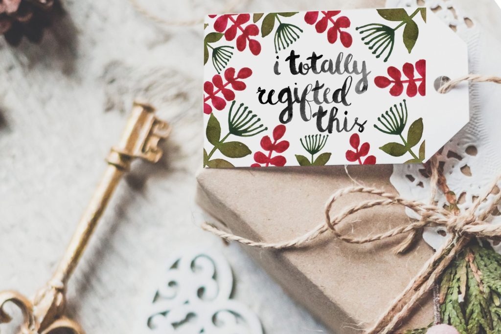 by dawn nicole free printable holiday gift tags