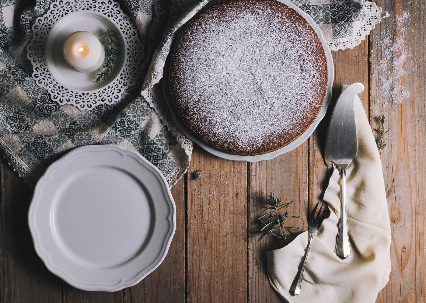 flatlay finished gingerbread cake dusted with powdered sugar recipe pop shop america