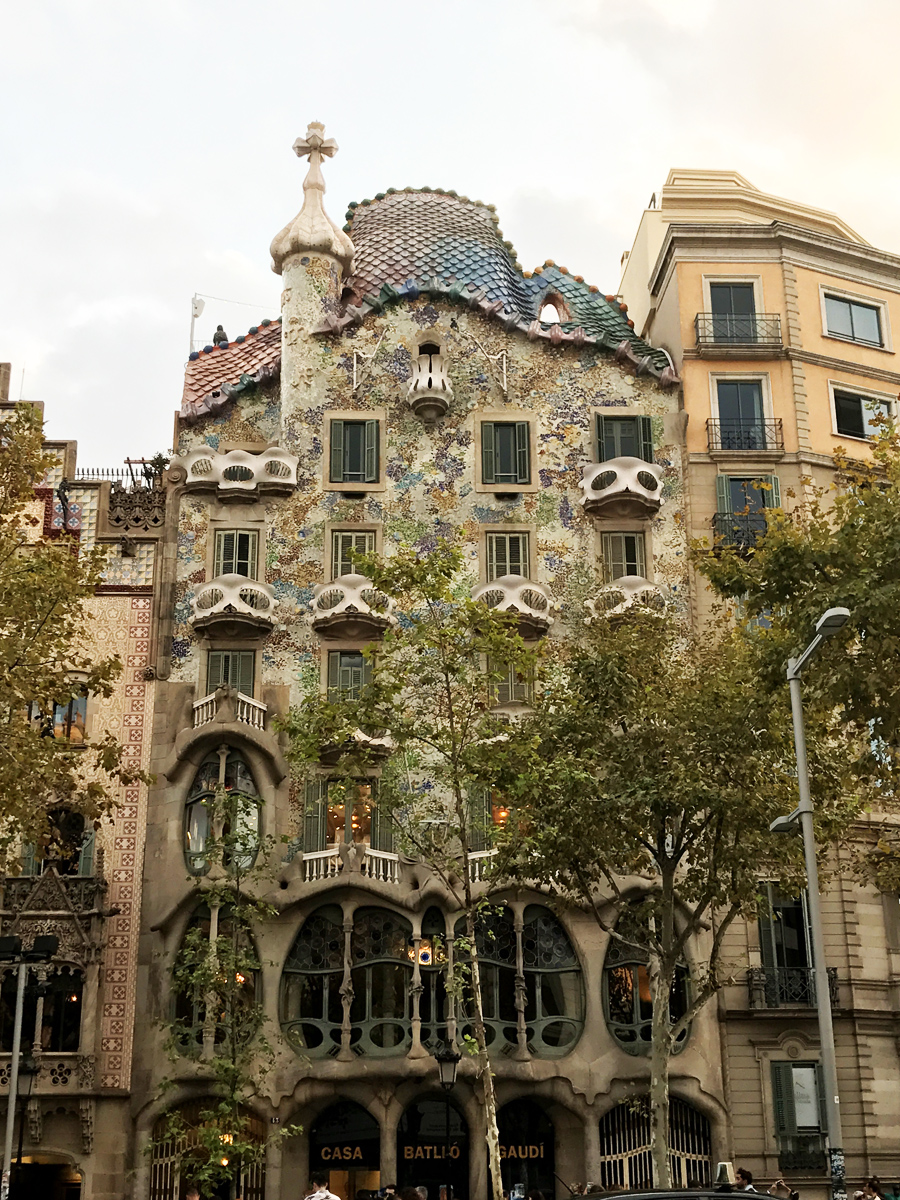 Gaudi Guide to Barcelona