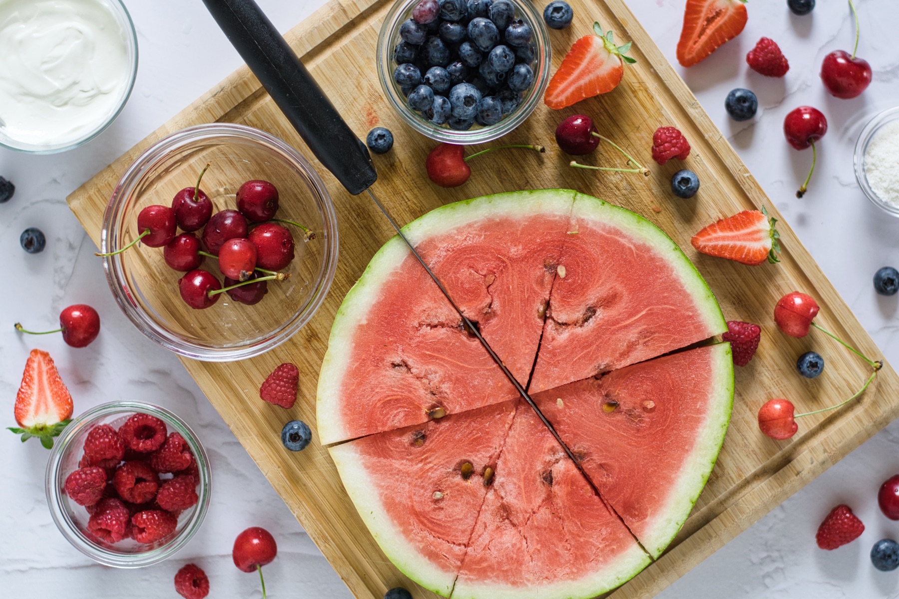 ingredients to make a watermelon fruit pizza