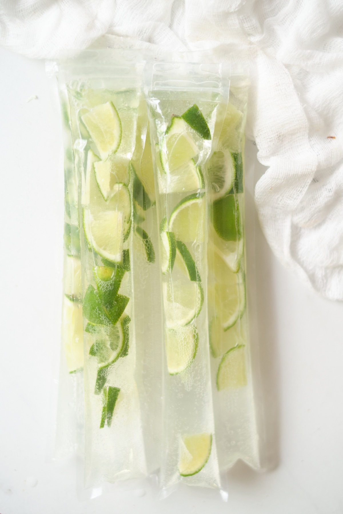 gin and tonic popsicle recipe ready to freeze