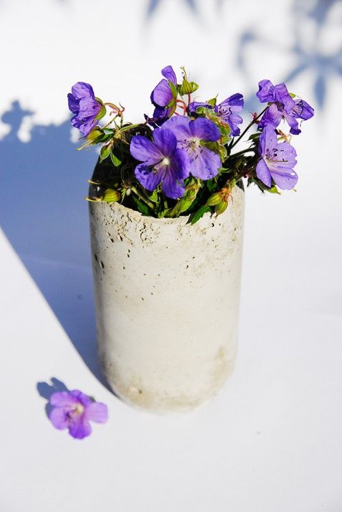 Concrete Vase DIY how to make an easy concrete planter