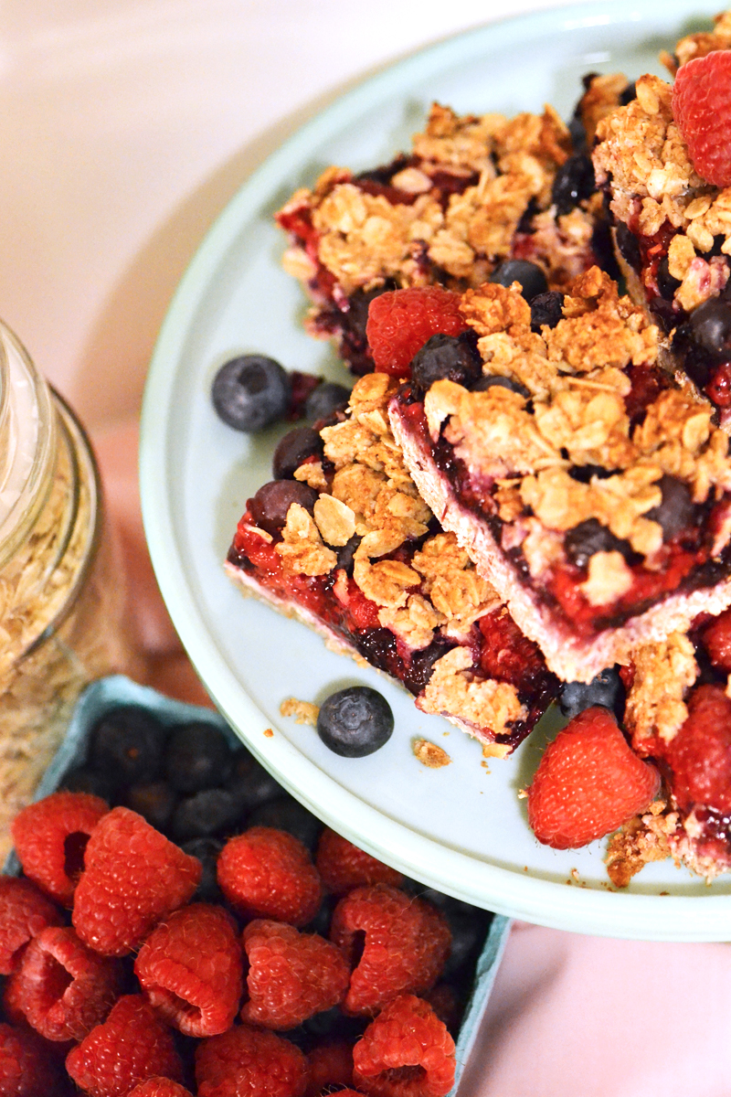 Mixed Berry Bars (Gluten Free & Vegan!)