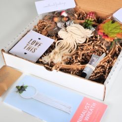 minimalist-fall-wreath-diy-kit-in-box-pop-shop-america_square