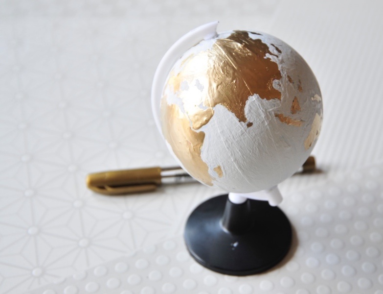how to hand paint a chalkboard globe art subscription box tutorial_web home