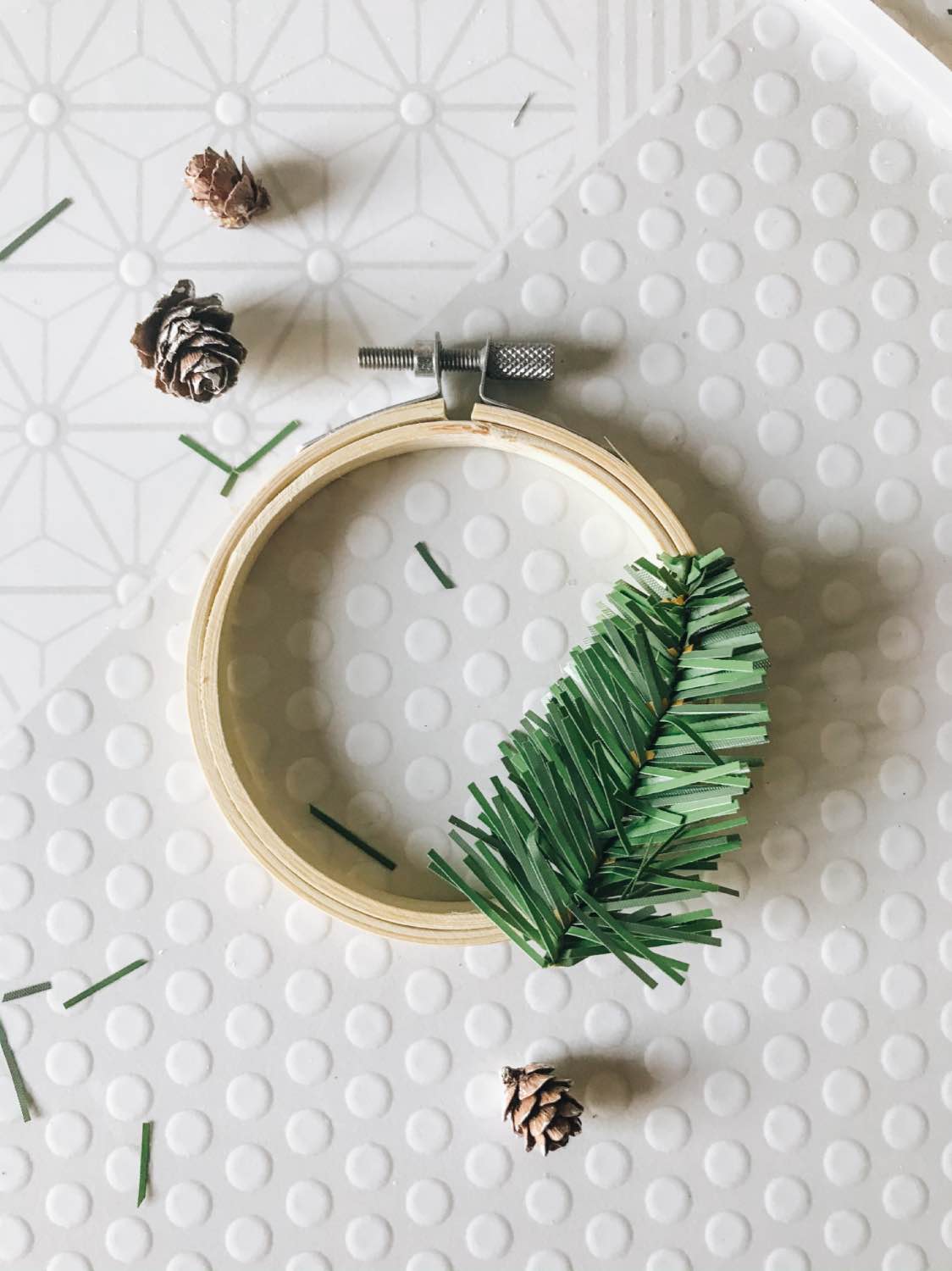 diy mini wreath for craft in style by pop shop america