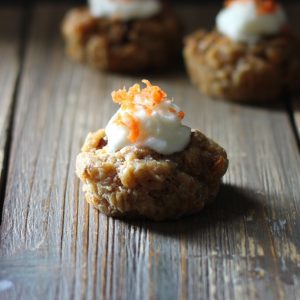 recipe-mini-carrot-cake-cupcakes-pop-shop-america_square