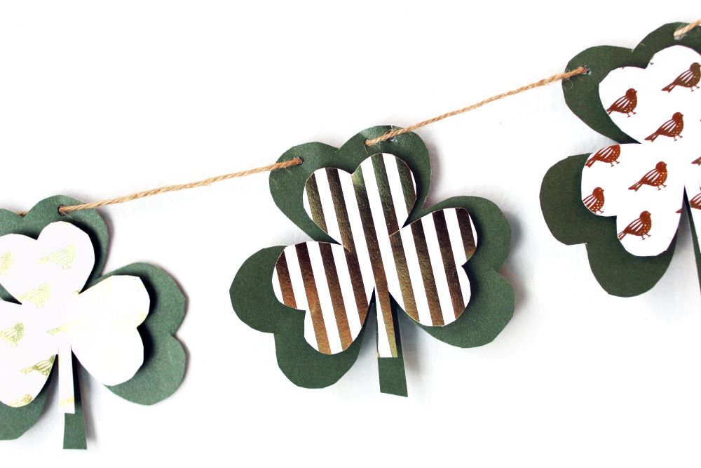 closeup diy shamrock banner garland 1