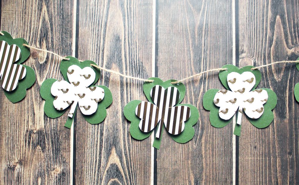 closeup of finished diy shamrock garland 1