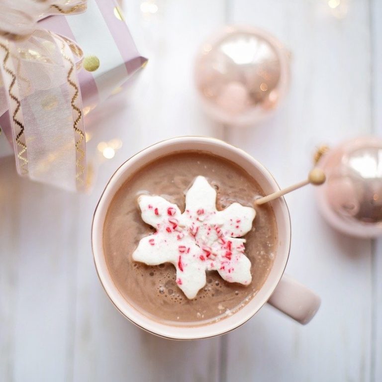 Homemade Snowflake Shaped Marshmallows