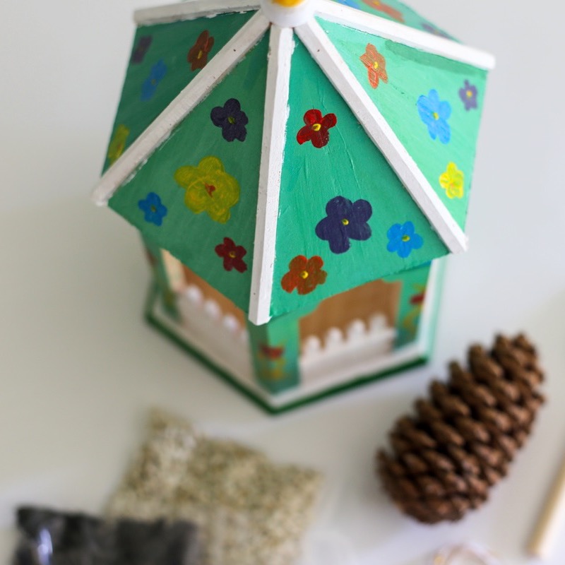 Birdhouses and the Best Outdoor Craft Paint!  Outdoor crafts, Painting  crafts, Diy painting