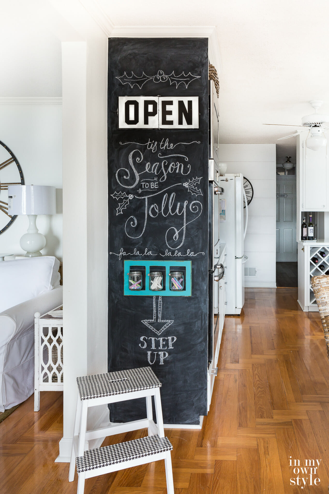 How-to-create-a-floor-to-ceiling-chalkboard-on-a-wall-0375-1