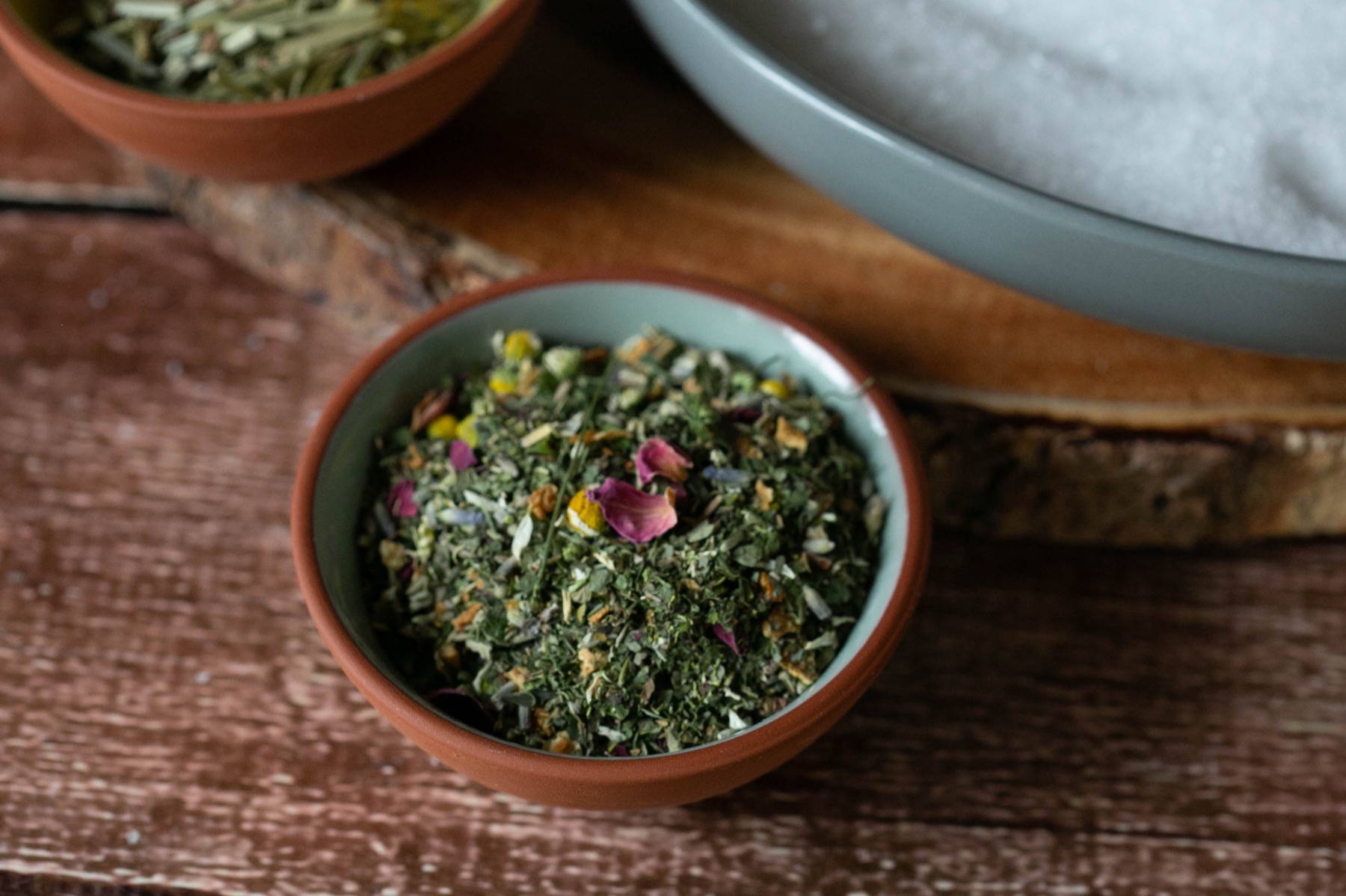 herbs and flowers to add to to diy herbal bath soaks