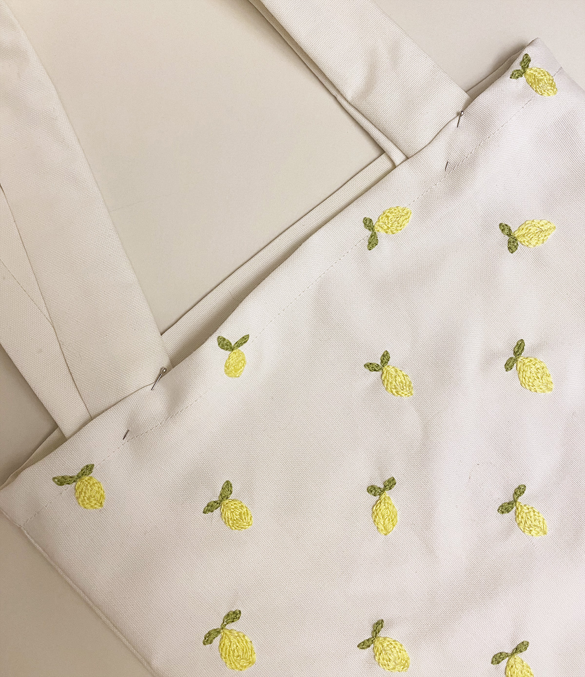 Lemon Embroidered Tote Bag 