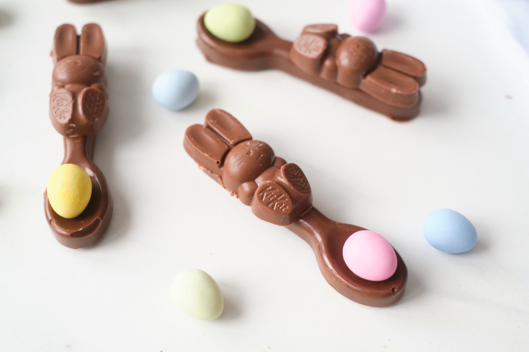 close up detail of finished easter chocolate spoons