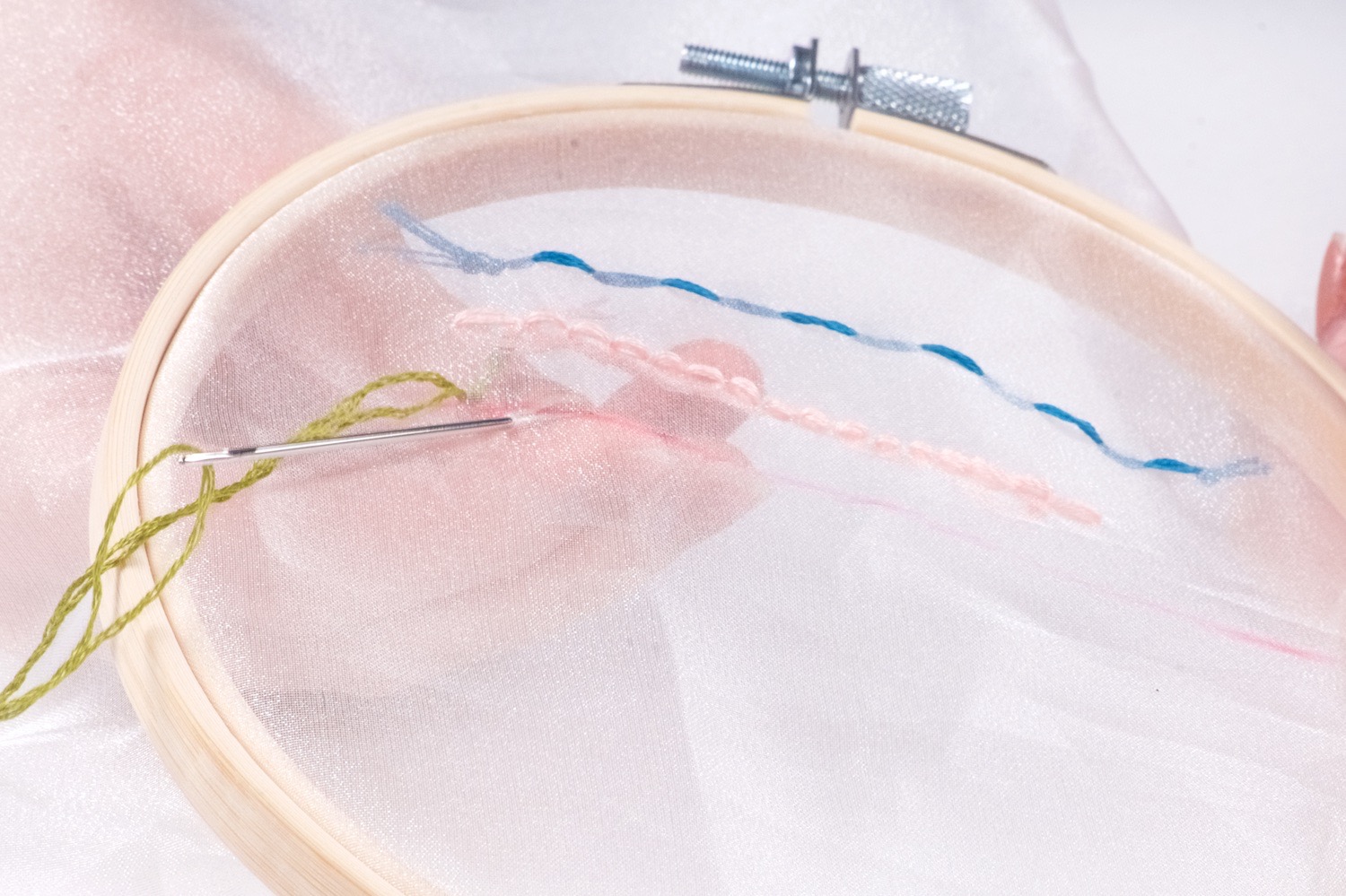 stem-stitch-an-easy-embroidery-stitch-tutorial