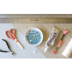 how-to-make-diy-mala-necklace-turquoise-supplies-square