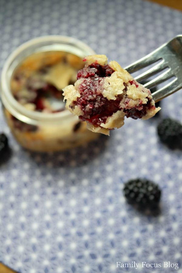 blackberry-cobbler-in-a-jar-recipe