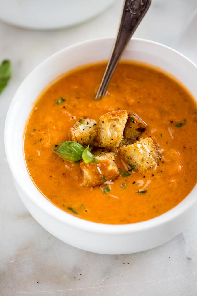 Creamy-Tomato-Basil-Soup-2