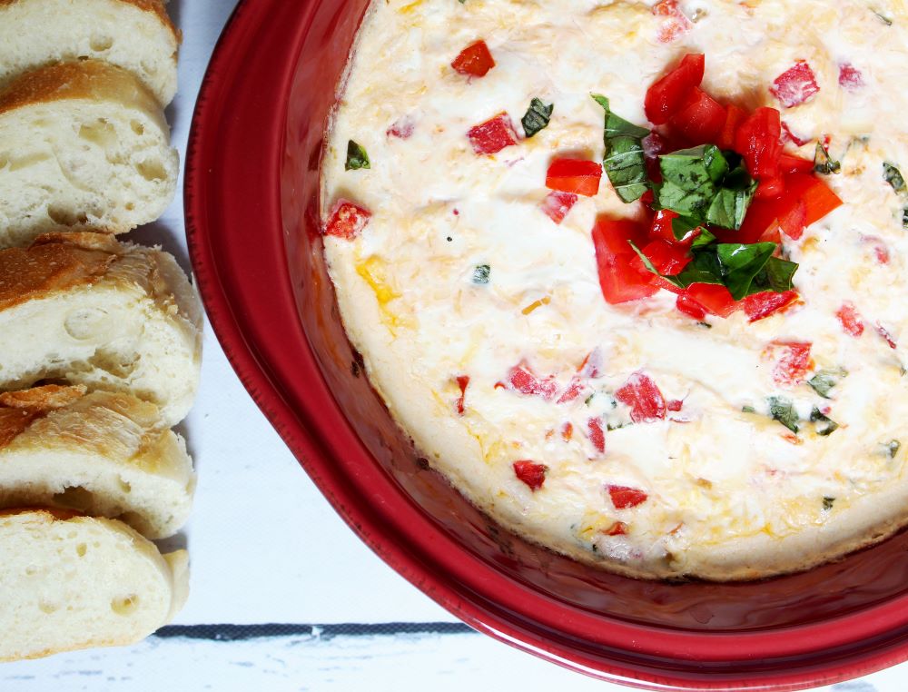 caprese-dip-with-line-of-slice-baguette-1