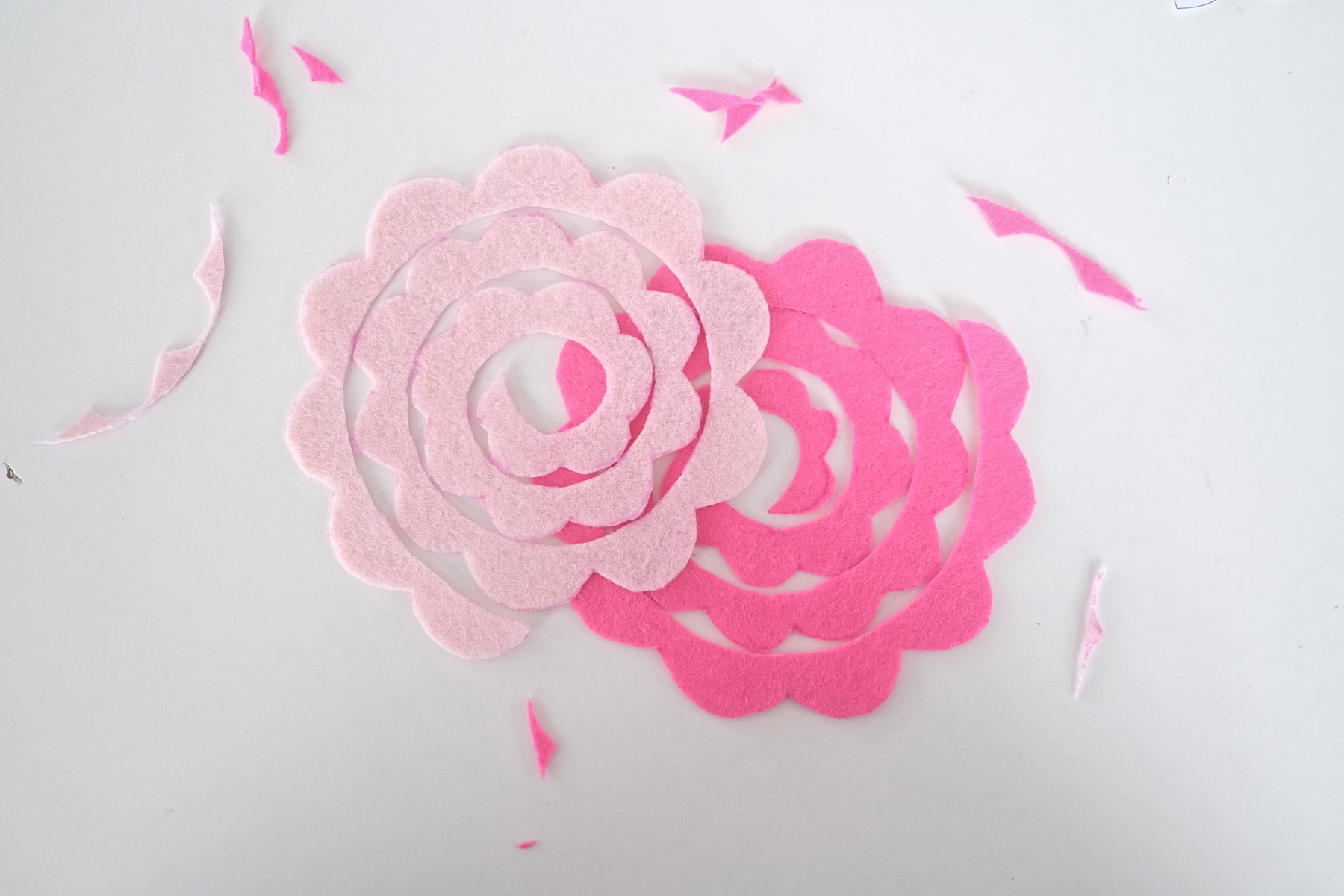 cut felt for the diy felt flowers tutorial