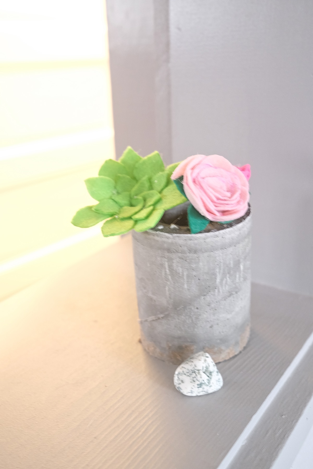 flower vase made of concrete craft tutorial