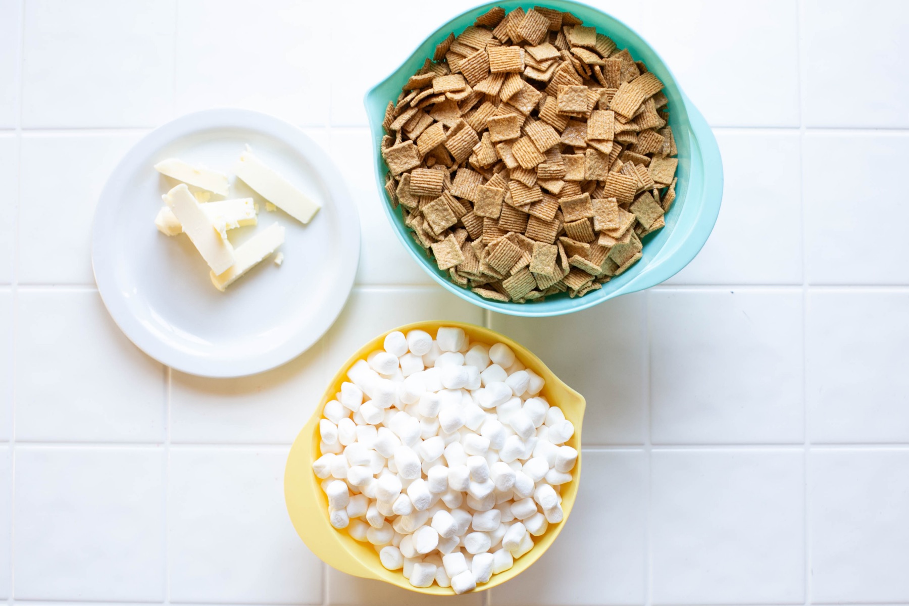 ingredients to make golden graham crispy treats