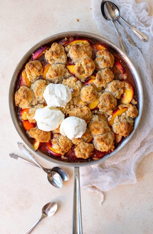 gluten-free-skillet-peach-cobbler-5