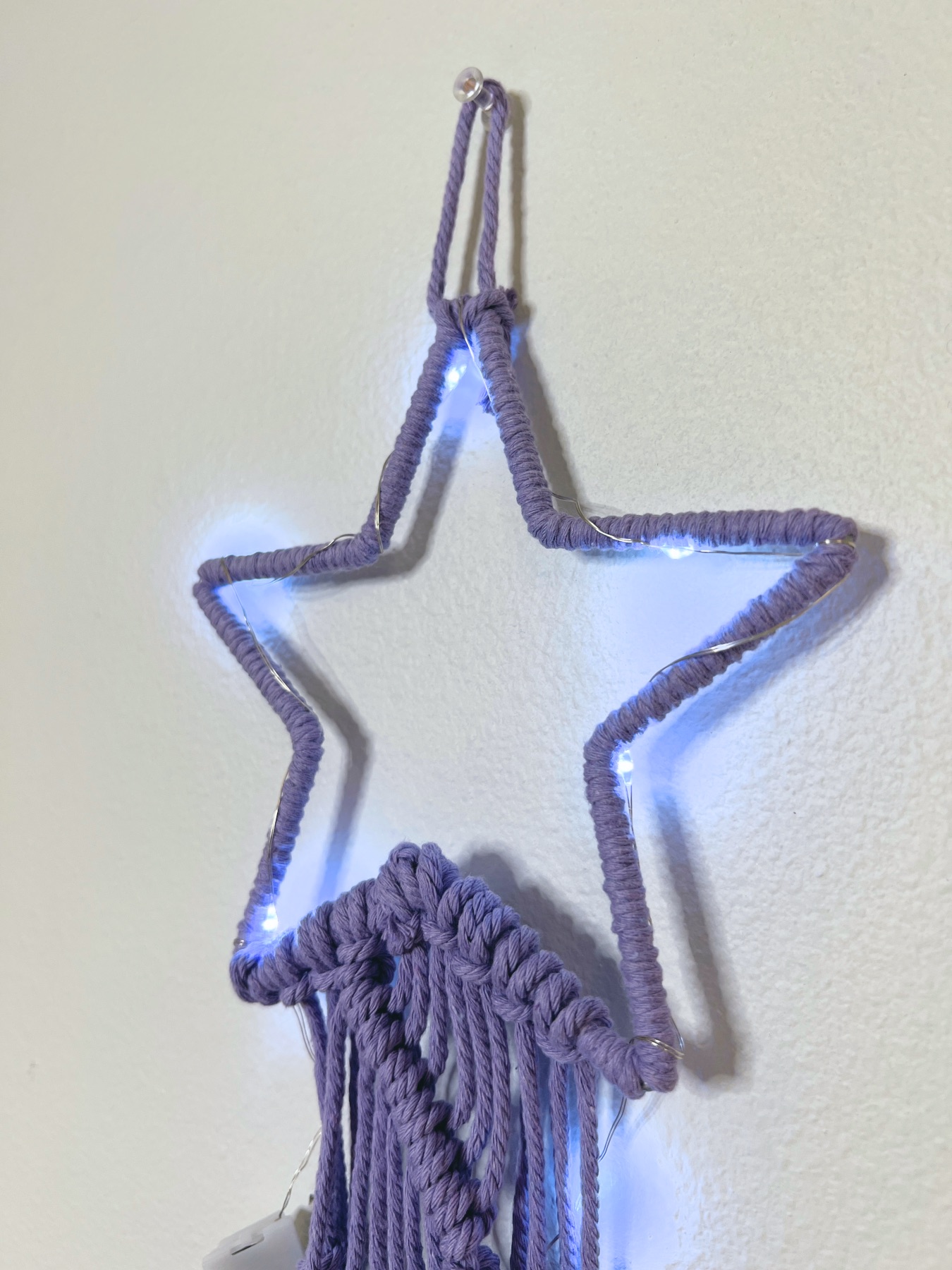 star macrame wall hanging with lights