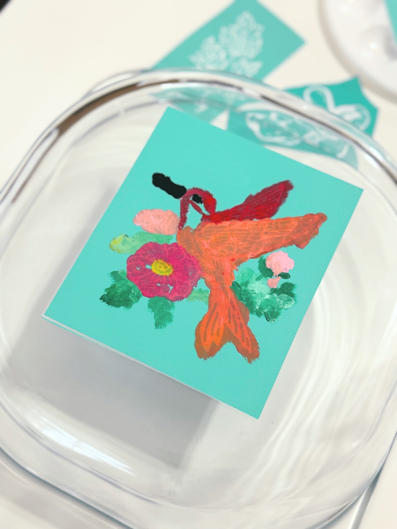 painting in the stencil with glass paint